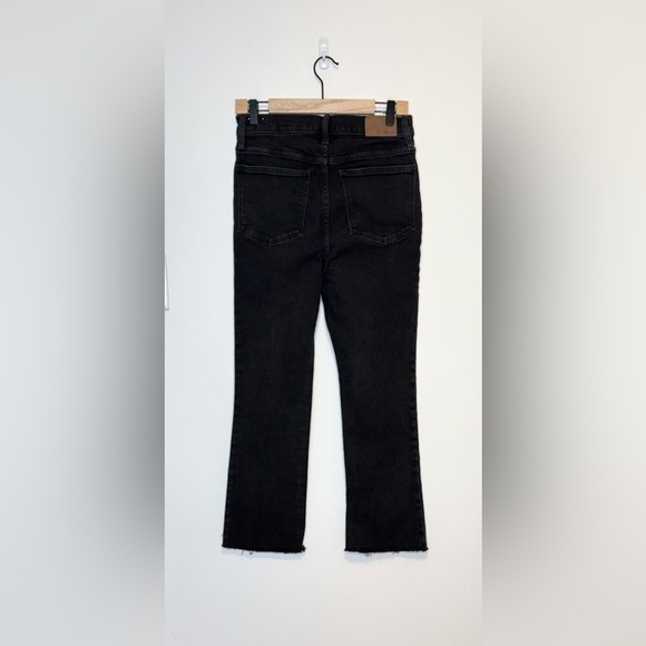 Madewell Cali Demi-Boot Jeans in Bayland Wash:
Raw-Hem Edition , sz : 28 - Picture 5 of 11